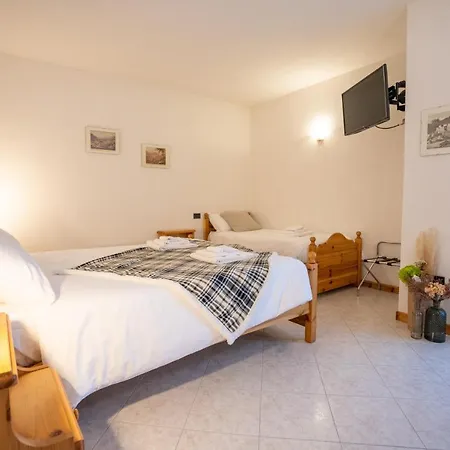 Fior Di Roccia - Valmalenco - Hotel & Mountain Restaurant Lanzada Extérieur photo